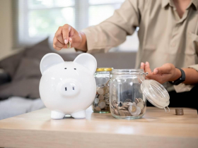 社區管理員竟留1.3億遺產！一生低薪工作，他的致富秘訣是什麼？普通上班族「1投資法」也能輕鬆滾出4800萬