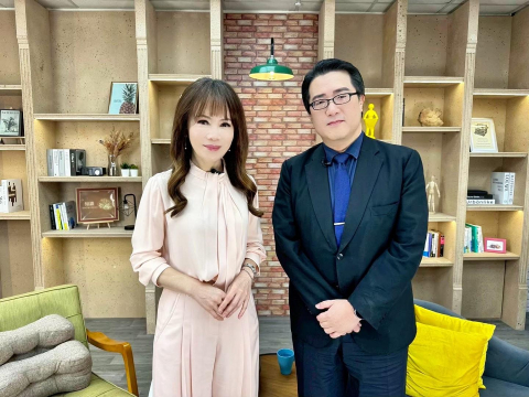 職場鬥智竟能防「失智」？高齡權威醫陳亮恭：孤獨＝每天抽15根菸害「大腦萎縮」，每晚1年退休降5%風險