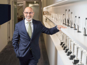 長線布局台積電30年  格里森選股首重成長性 AI開始變現？安聯投資長揭進場新策