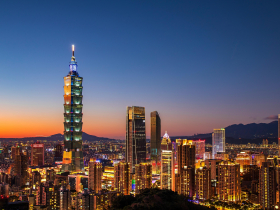 第一不是丹麥、冰島！全球繁榮國家排行出爐，台灣奪第28名超車英國、亞洲冠軍「人均GDP達293萬」