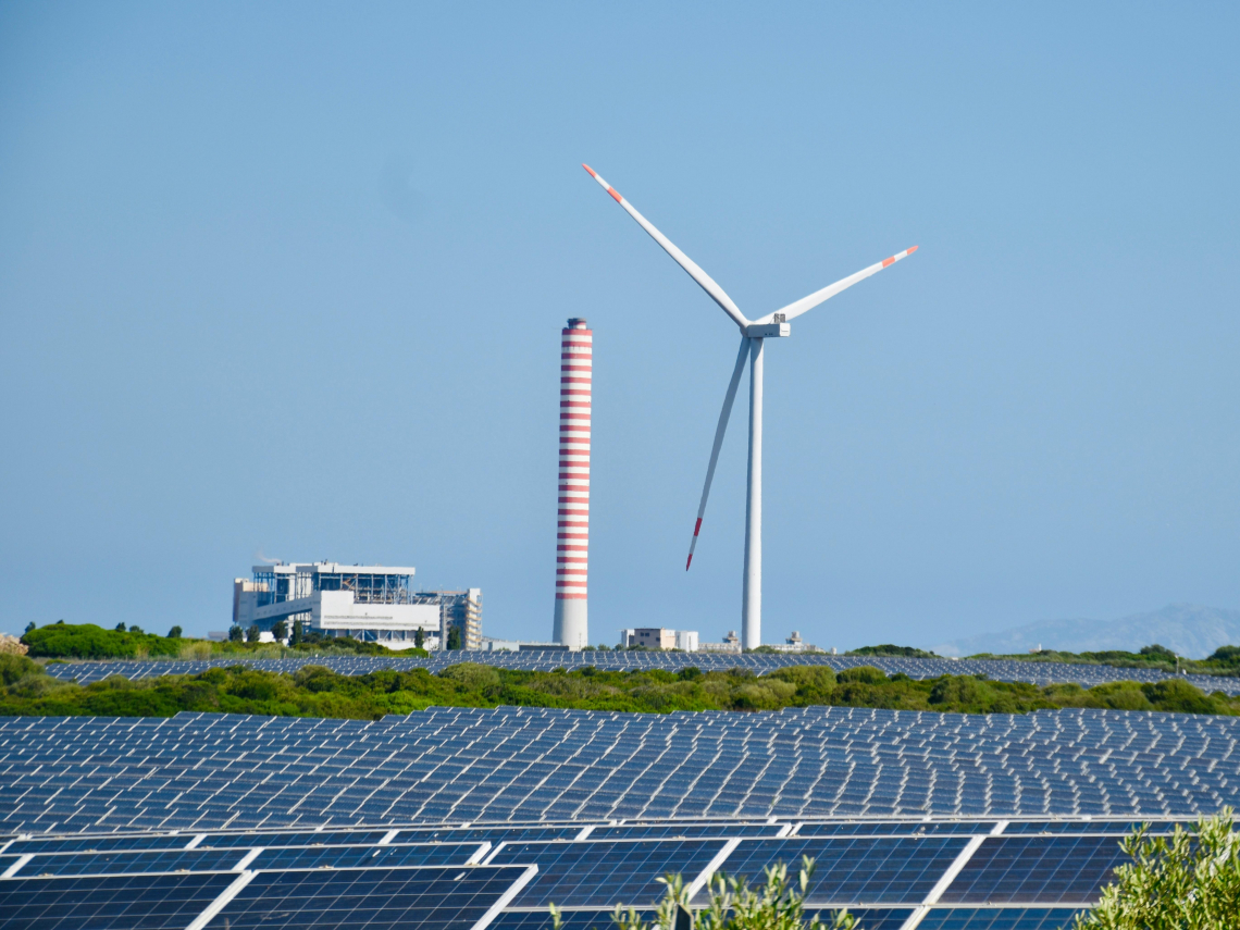  RE100企業必看》綠電憑證修法重點解析：電證合一與電證分離差在哪？餘電如何認列？