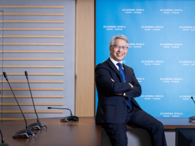 狄鶯淚喊孫安佐是天才「中研院為何不吸收」？院長：我們不做軍火研究...和中科院、工研院差別在哪？