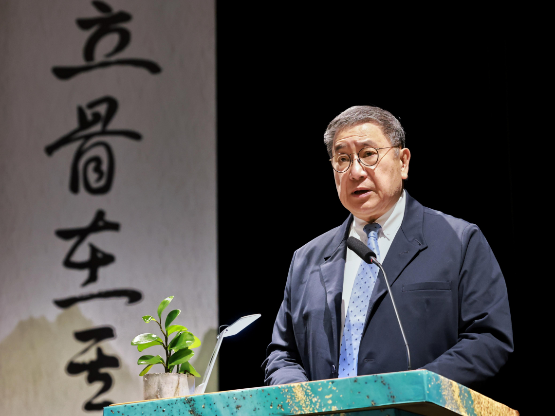 台泥80週年罕見虧損，張安平自責「50年職涯最大錯誤」⋯小股東質疑歐洲儲能5年沒賺錢，霸氣回應：這叫學費