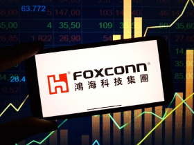 鴻海(2317)已到噴出臨界點？聯電(2303)、國巨(2327)開股東會就漲停，答案寫在黑板還不抄？台股老手揭「3檔接力噴出名單」