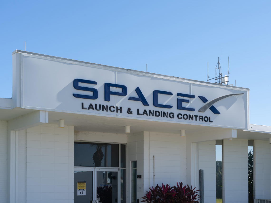 SpaceX上市時間？馬斯克將成全球首位「兆美元級」富豪，終極目標是和特斯拉合併？