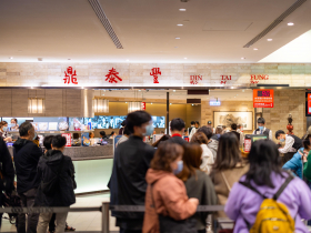 鼎泰豐漲價了！小籠包一籠變290元、小菜漲到130元「平均調5%」…為何3年內漲兩次？業者這麼說