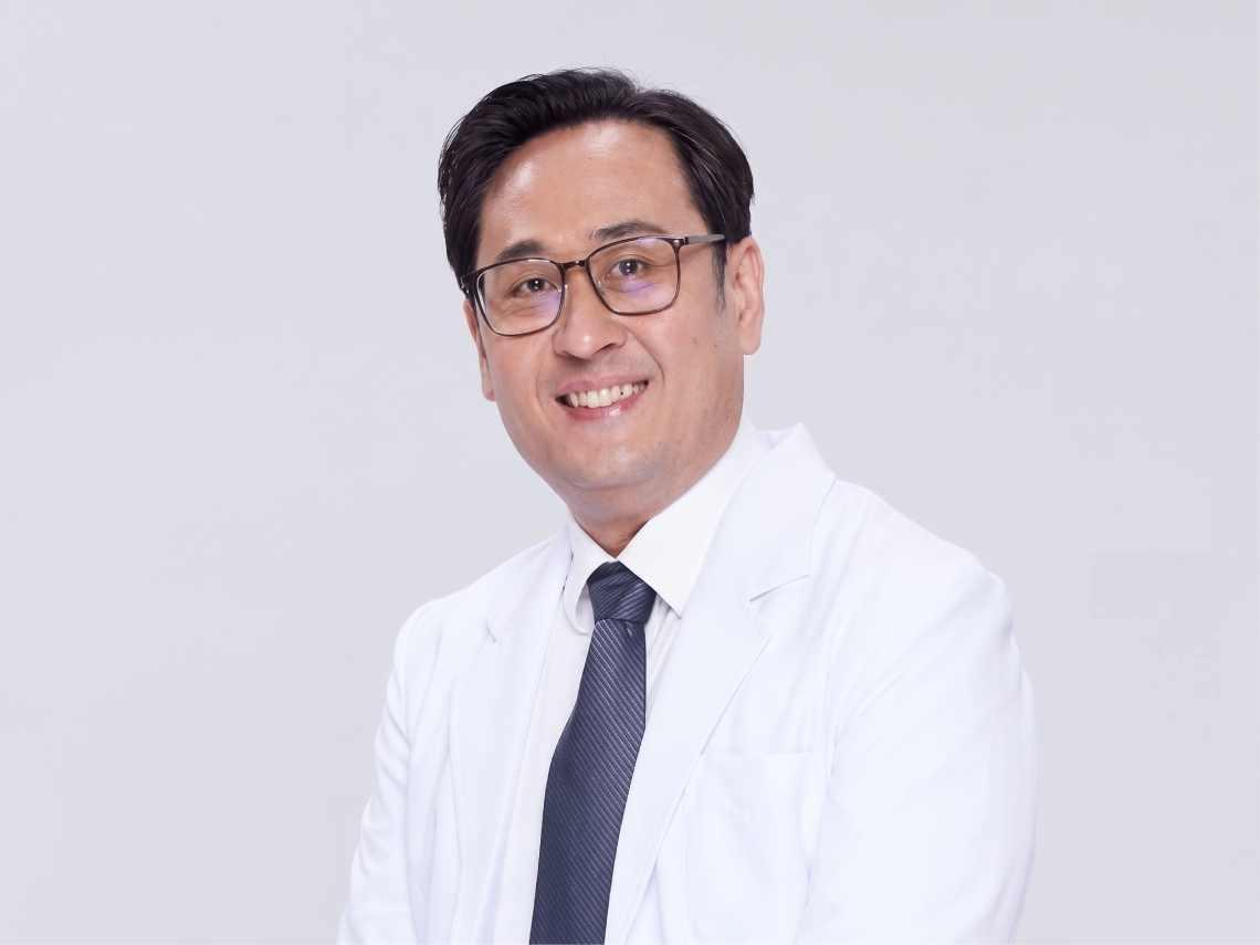 35歲一次血尿讓他一路追查，腎臟名醫揪出「4.7公分腫瘤」腎臟癌第一期：1異常就是警訊快就醫