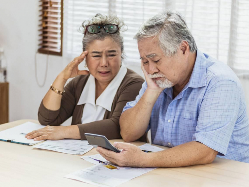 身價1.4億卻為省3元油錢繞遠路？理財專家：40~60歲是「最適合花錢的黃金歲月」！退休最慘是「不敢花錢」
