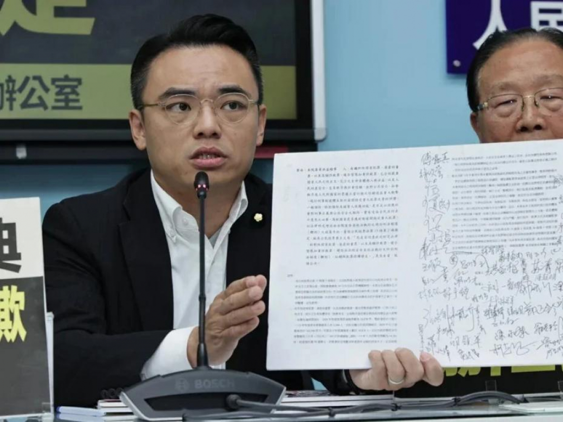 鞭刑公投逕付二讀，8民眾黨立委沒投票…張景森點名7藍委：把公投箱變催票機，就是典型詐騙案！