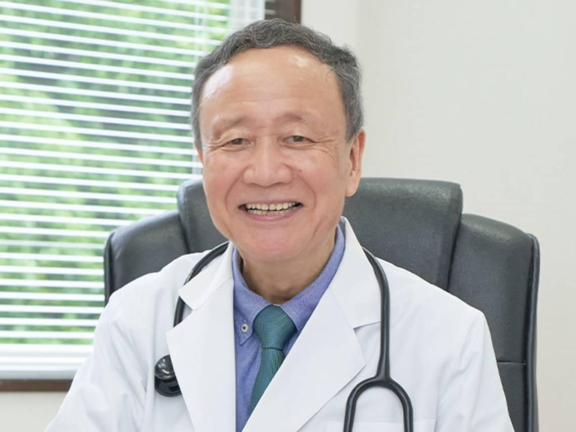 25年不生病！78歲名醫「一日一餐」還能跑步10公里：65歲開始，空腹是最好的藥！為何早上必喝「這果汁」？