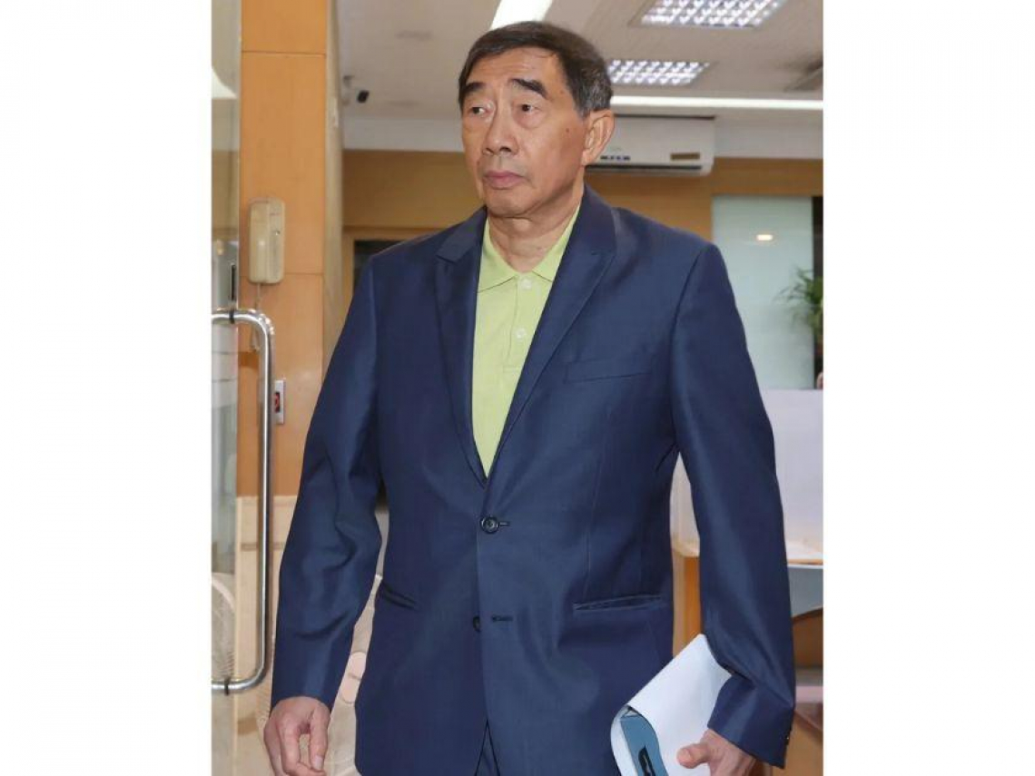 長榮張國華身價852億「交保金1.2億半小時搞定」，2大箱現金早備妥…內線交易獲利150億，集團股價全綠