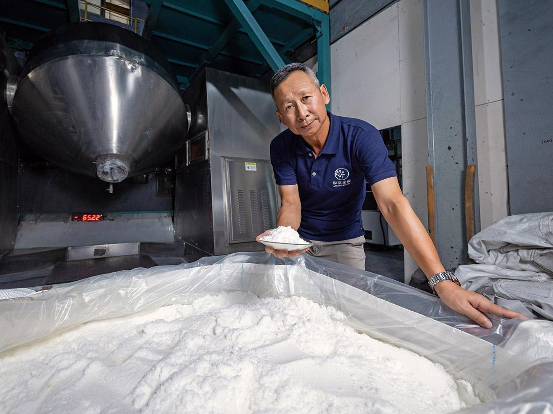 永續創新　  把廢屑煉回戰略原料  打進半導體鏈       深耕資源循環  聯友金屬寫鎢金奇蹟