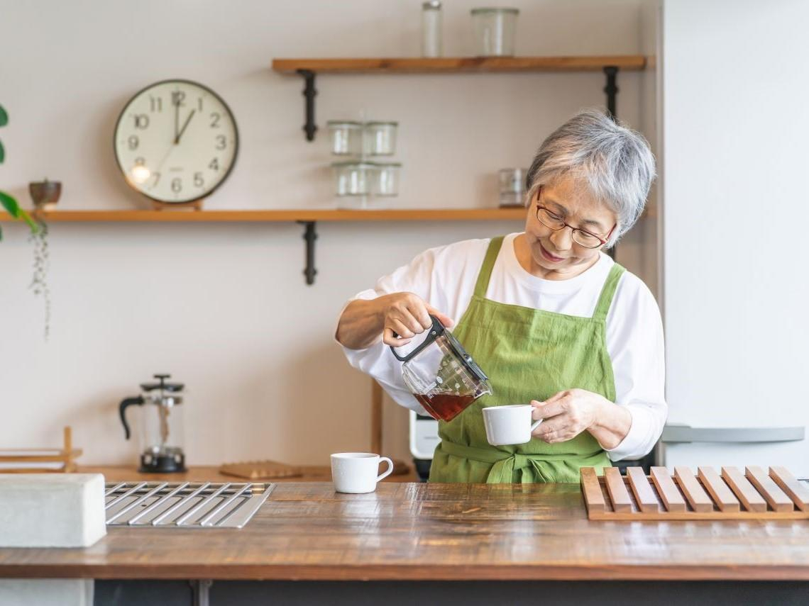 長照20年送走5親人，她決定餘生只做喜歡的事！75歲開咖啡館療癒照顧者：展開人生最後一場冒險 
