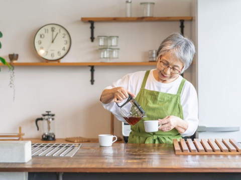長照20年送走5親人，她決定餘生只做喜歡的事！75歲開咖啡館療癒照顧者：展開人生最後一場冒險 