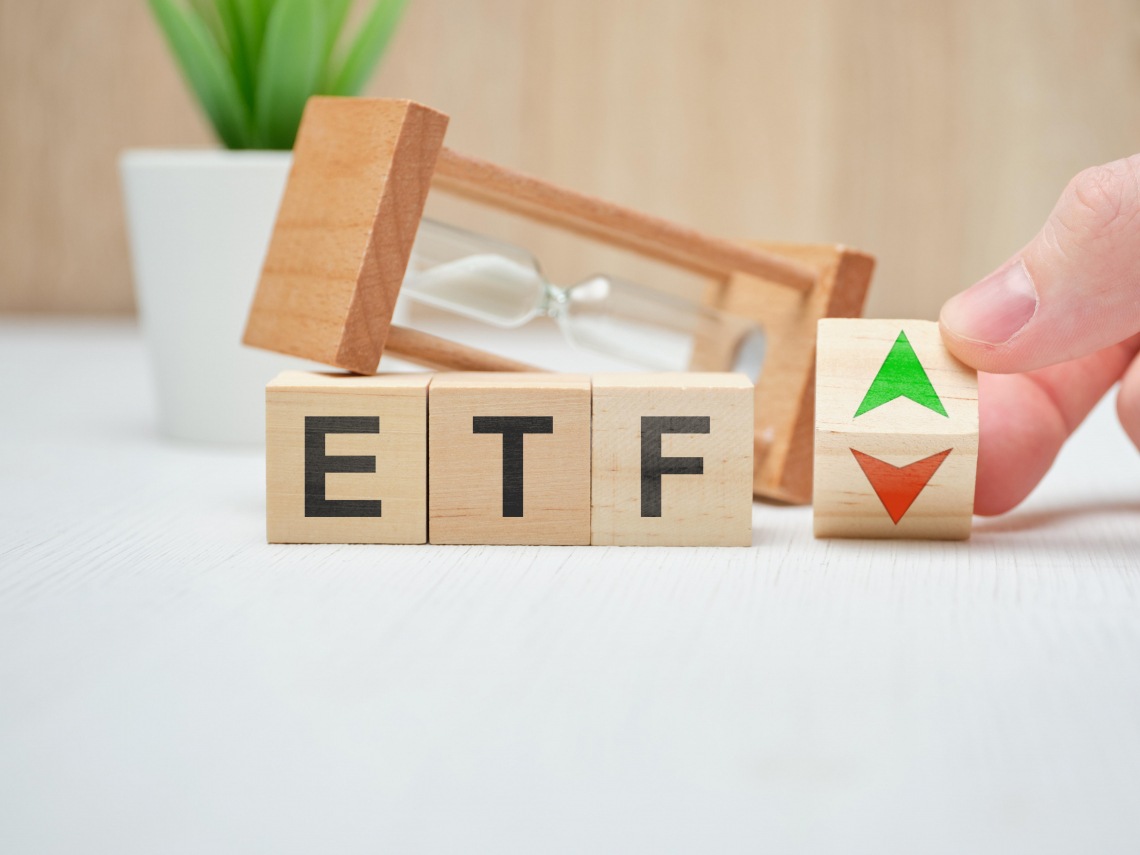 經濟大好時，為何要調降高股息型ETF比例？ 專家：用防禦配置打開「錢」意識