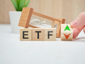 經濟大好時，為何要調降高股息型ETF比例？ 專家：用防禦配置打開「錢」意識