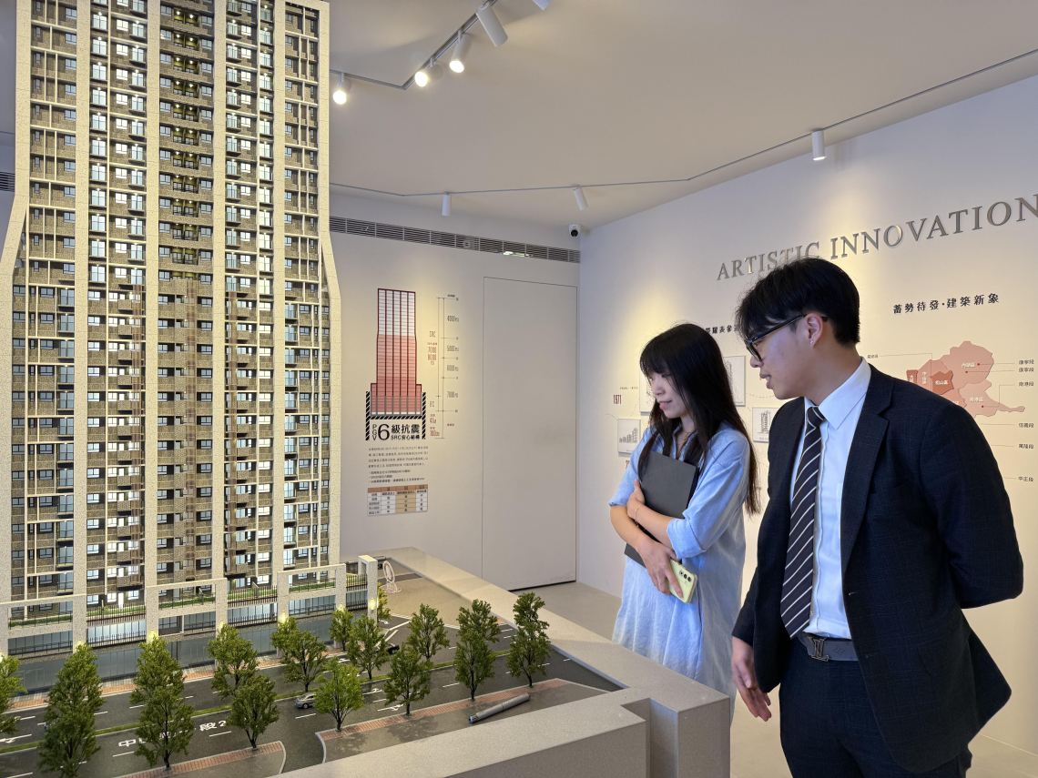 友座建設沒客訴？董座妙回第一時間就處理好！用「這房子我一定要住」心態來建：抓緊4重點不景氣照賣