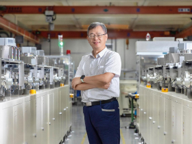 從跨界求生到問鼎龍頭  靠濺鍍設備卡位6G商機  拒削價競爭  凌嘉打進先進封裝世界盃