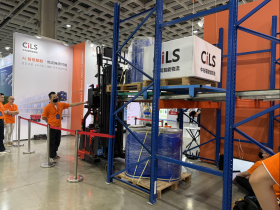 中光電(5371)搶攻半導體、特化品倉儲商機，大秀無人堆高機、AI Agent動態調度：比人力更安全、更省空間
