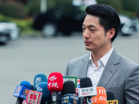 蔣得立公費赴美惹議，當年蔣經國曾因蔣孝勇轉學台大「自感慚愧」！矢板明夫：真正的特權不需本人親介入