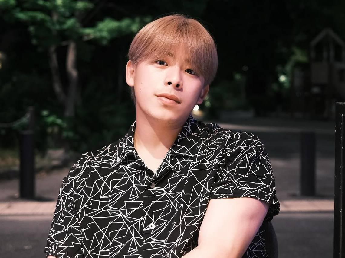 28歲提早退休！考消防員前夕改當YouTuber，被酸「這行能做多久？」他靠投資滾出4千萬，月領12萬「睡覺也有錢」