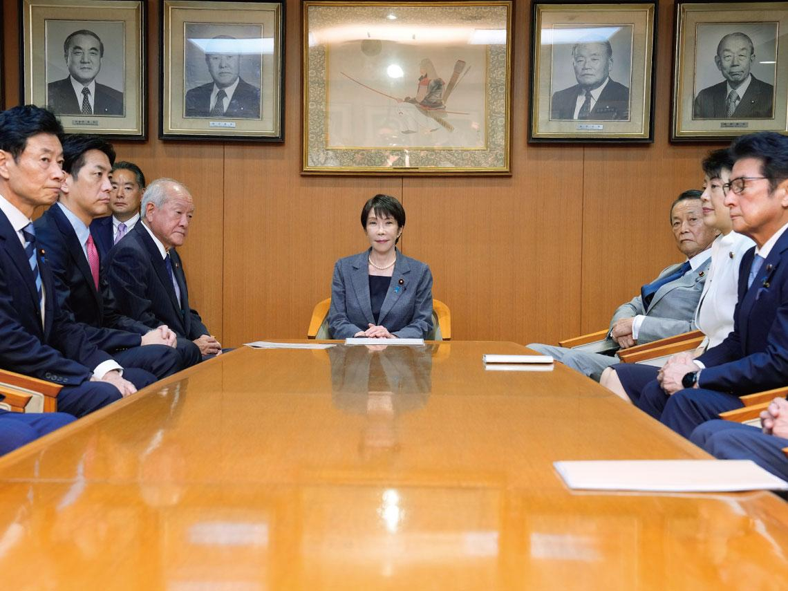 內閣改組、沖繩變天…「每天都有大事」   高市早苗改變日本國運  戰線全面開打