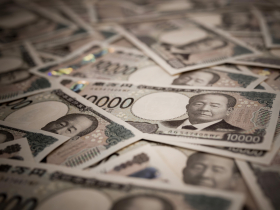 日本升息1碼，利率31年來新高！日圓為何不升反貶破157？日銀不夠鷹？植田和男下步棋將揭曉