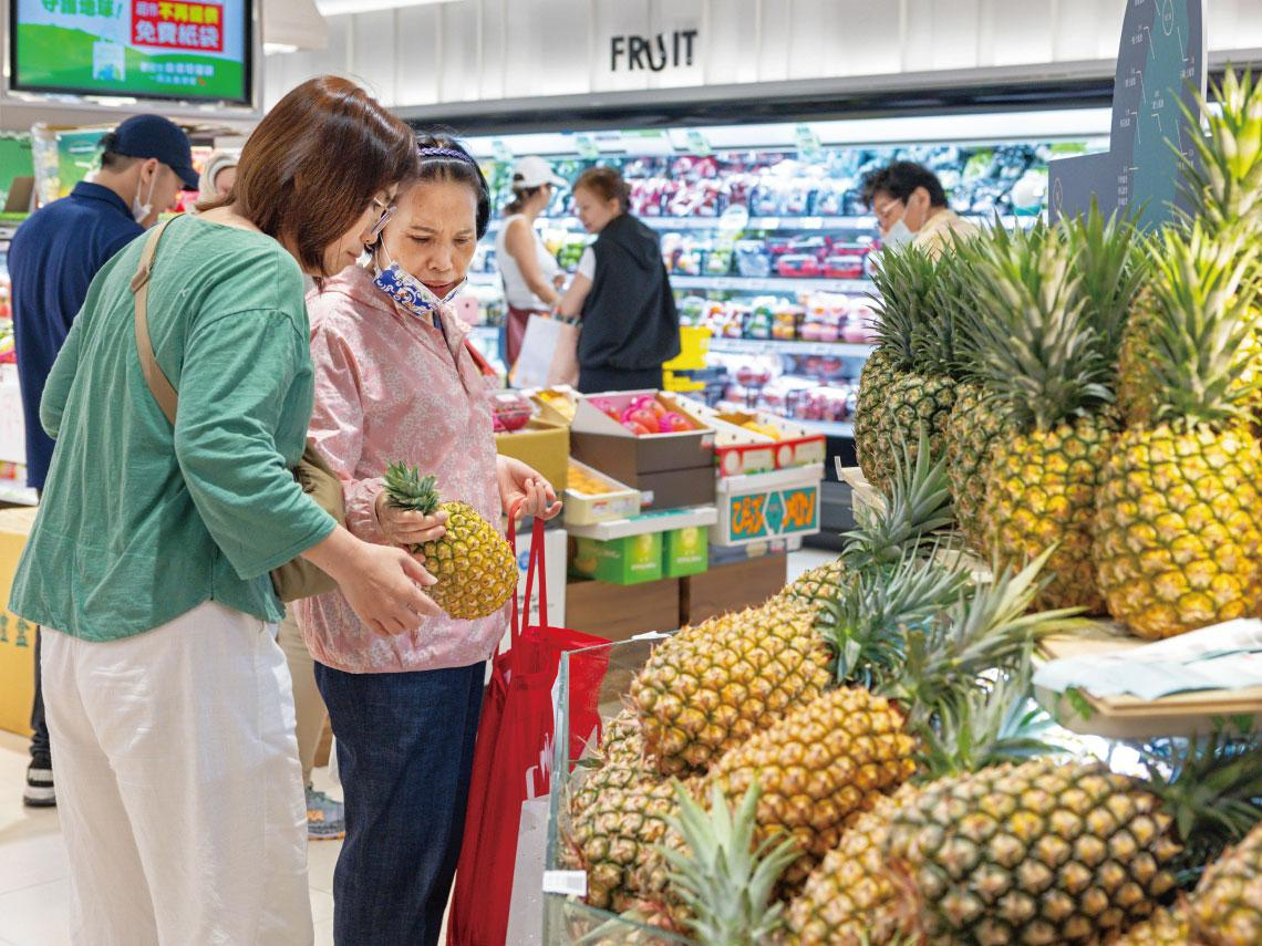超市小農鮮乳、百貨點數回饋…讓綠色消費更划算、更有感 九成民眾認同永續  價格是最現實門檻