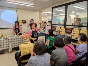幫助社區家廚走向零售通路：灶神在家的高齡廚藝供應鏈轉型