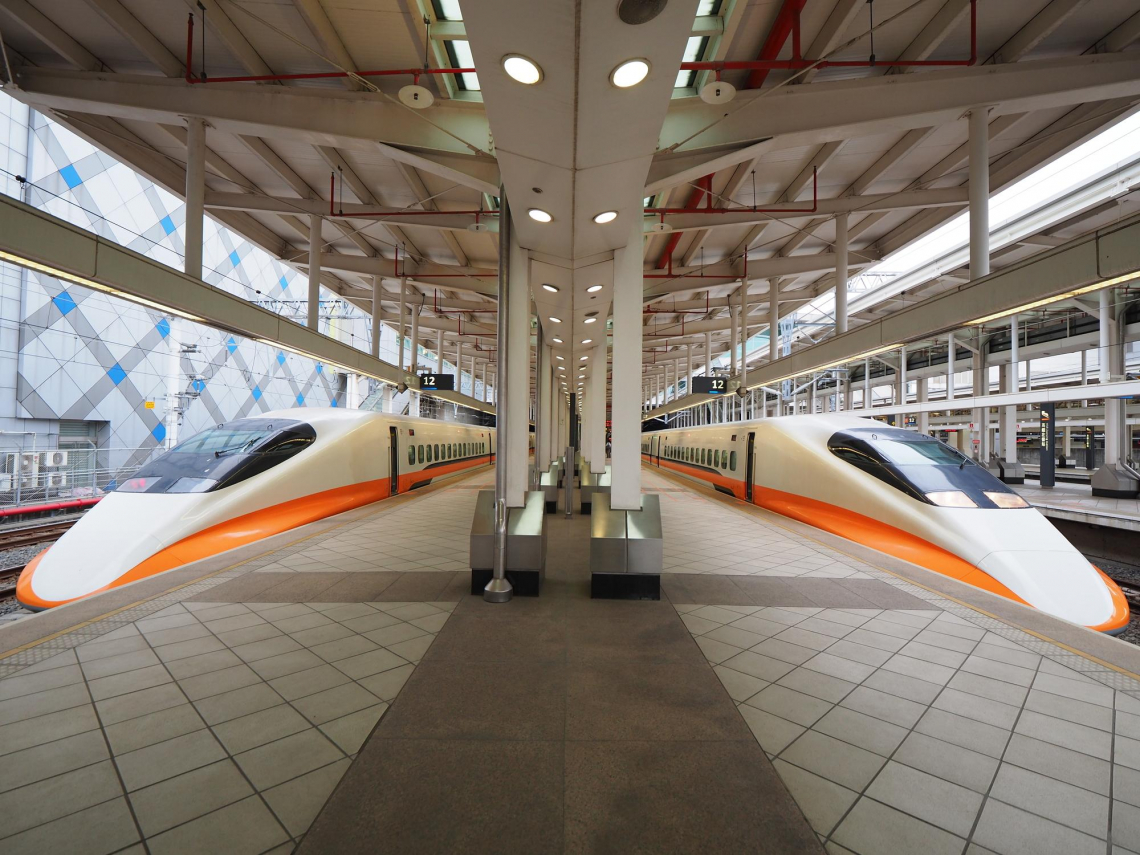 高鐵新制來了！每週五「超尖峰時段」加開8班全車自由座，國慶連假上路…「12分鐘折返搶時」拚運量