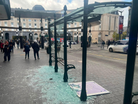 謝金河歐洲行，遇上3萬人黑衣大暴動、街頭玻璃碎一地！揭比利時罷工真相：小國體制卻弄得很複雜