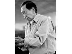 「普洱茶一代宗師」鄒炳良辭世享壽88歲⋯從技術員做起、一生都在追求標準！拼配出經典生茶「7542普洱茶」
