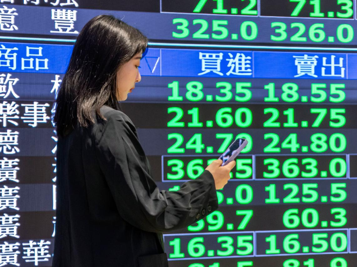 東台、緯創、鴻海...台股一度跌破季線，外資買超哪些股票？22檔布局名單曝光！非洲動物大遷徙給投資人的啟示