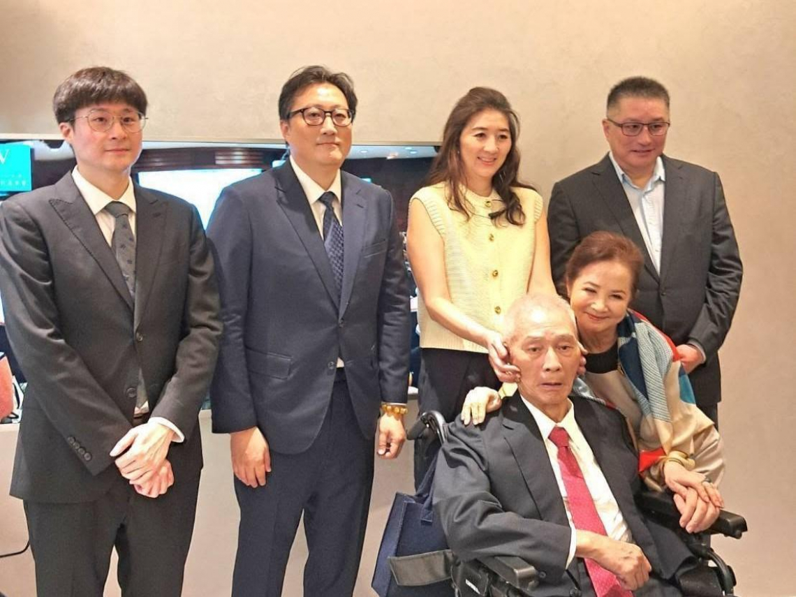 78歲吳敦義「前額葉退化」！影響語言、情緒…與阿茲海默症差在哪？醫揭護腦關鍵：別再一腦二用