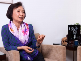 親密助手》不只有自己事業，影響力更是無所不在 只有她敢把何壽川關在門外  非典型董娘張杏如