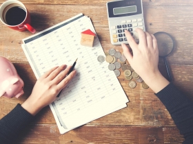 青壯世代大危機！每2人中就有1人退休前存不到500萬