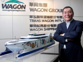 一艘每年虧二億的輪船，卻成蘇花路斷神救援 麗娜輪背後的船務大王：我專做有錢人不想做的生意