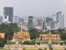 趨勢》四年蓋十家購物中心  擁有最年輕的消費族群 台灣南向軍團  搶進柬埔寨淘金心法
