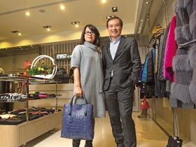 升級拚突圍》不怕快時尚進逼  砸錢辦頂級飯店招待秀 把熟客變金礦  克萊亞扛住20年招牌