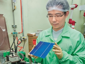 巴黎峰會達共識  綠能搶建潮來了 中、美力挺  太陽能旺到明年第一季