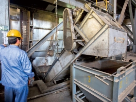 聰明選股》瞄準環保、教育、新興醫療族群  中港台股市淘金 四大行業領軍