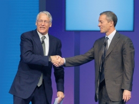 53歲沃爾瑪  市值一天蒸發七千億 「富不過三代」將摧毀全球零售龍頭？