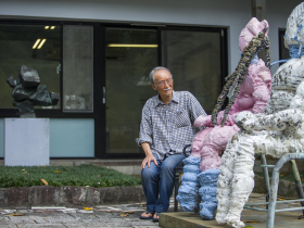 上山創作的朱銘