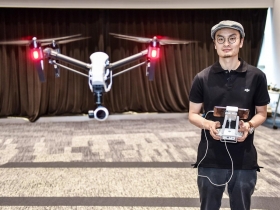 制霸心法》一本漫畫書  帶他走上創業之路 汪滔：別尋找「風口」   把感興趣的事做到最好