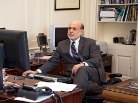 卸任後第一本親筆自傳  透露搶救雷曼兄弟的挑戰與掙扎 柏南克首度還原金融海嘯祕辛