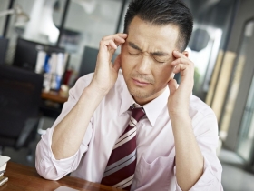 每六秒就有一人中風  天氣溫差大更會誘發 頭暈暈   別以為睡一下就沒事