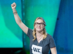 凱特．溫絲蕾要年輕人堅持夢想