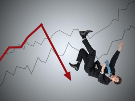 黑天鵝來了——八月風暴