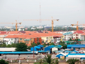 台商地產大亨預言：金邊房地產會旺到2020年 房價一年漲 15％  每周都有投資團來參觀！