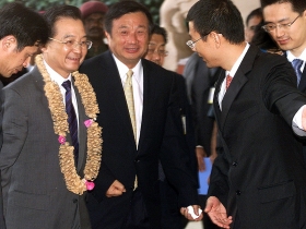 群狼之首任正非 一出手就石破天驚